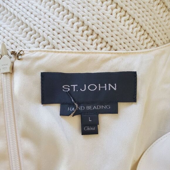 ✨ ST. JOHN ✨ Hand Beaded Poncho Gown - [Large, Ivory] - Picture 11 of 13